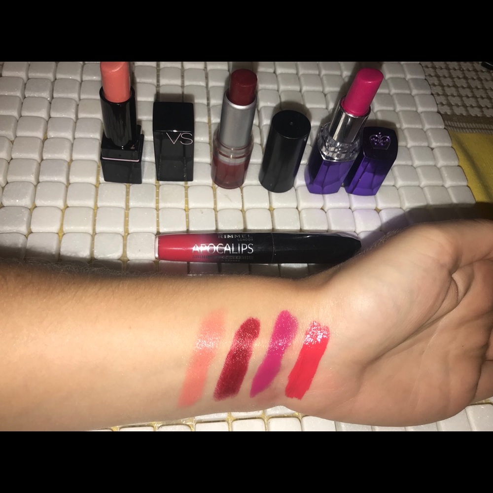 Random lipstick 💄 bundle